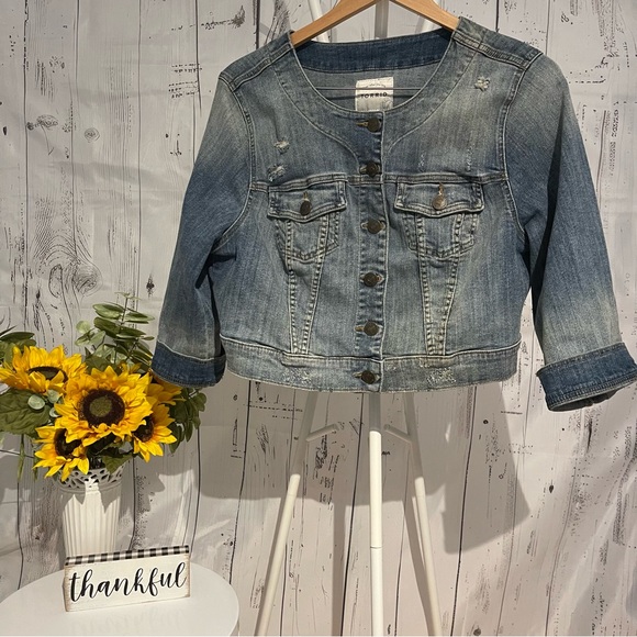 Torrid Collarless Crop Jean jacket Sz Preowned